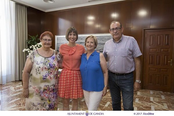 600px x 400px - Diana Morant recibe a Esperanza TerrÃ©, la nueva presidenta de la AsociaciÃ³n  de Mujeres del Grau de Gandia | Safor Press
